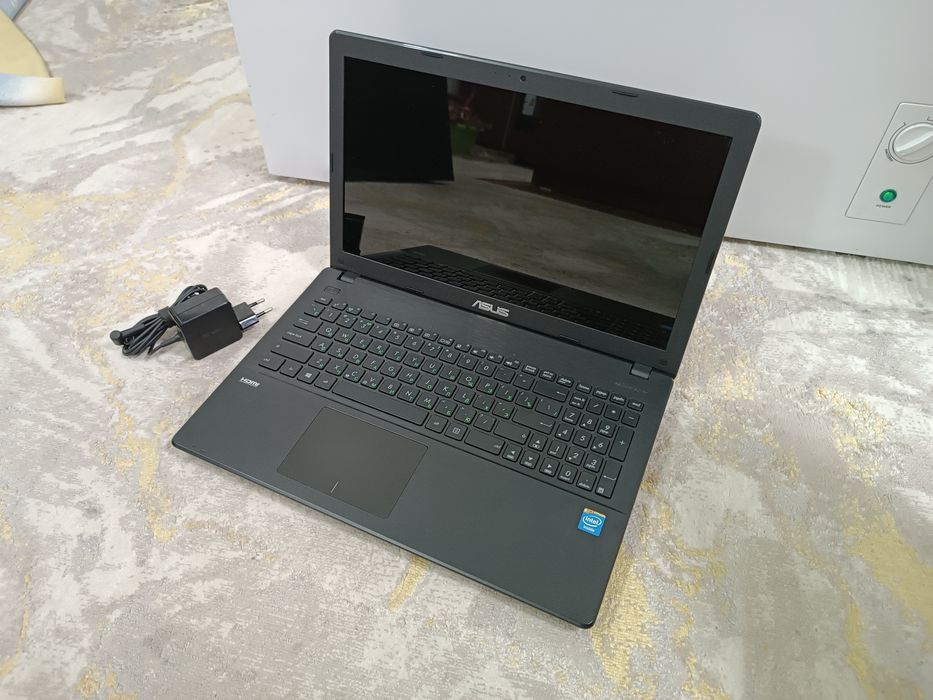 Ноутбук ASUS Windows 10 / Sonic Master.