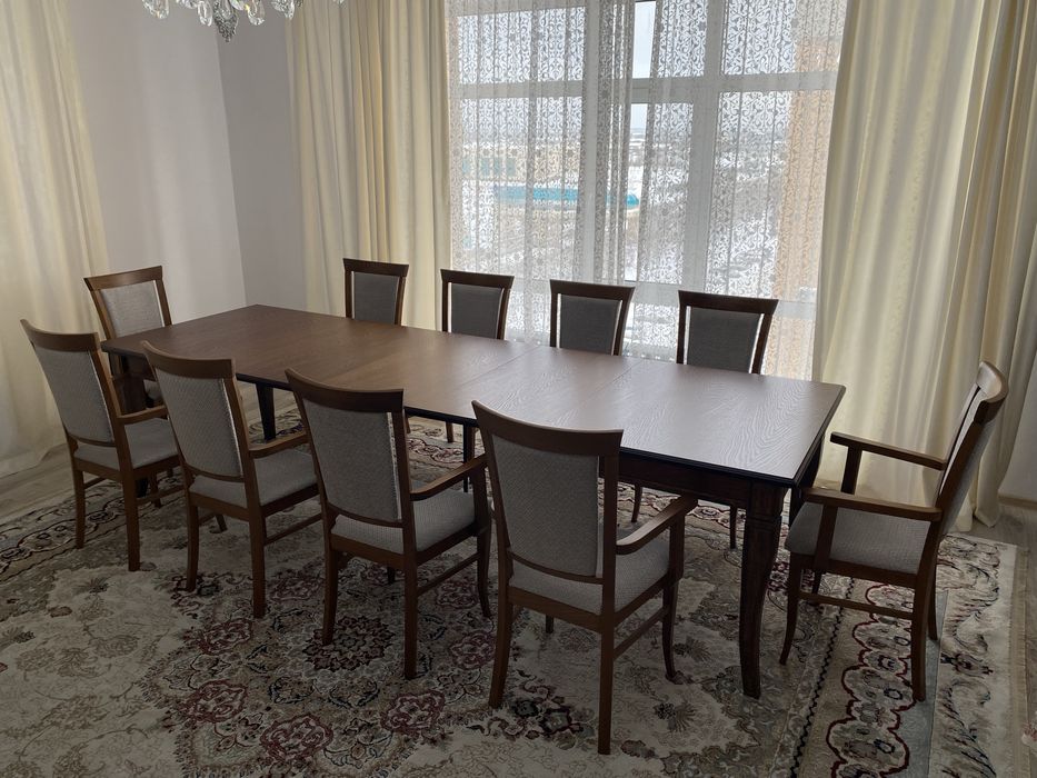 Стол гостинный со стульями