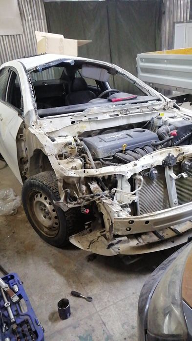 Авто по запчастям..