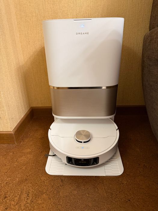 Робот-пылесос Dreame L50 Ultra CE для сухой и влажной уборки