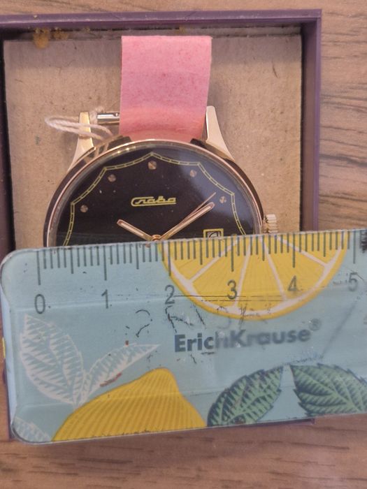 Часы новые Слава позолоченные