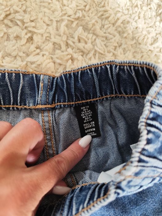 Pantaloni scurți hm mărime 5/7 ani