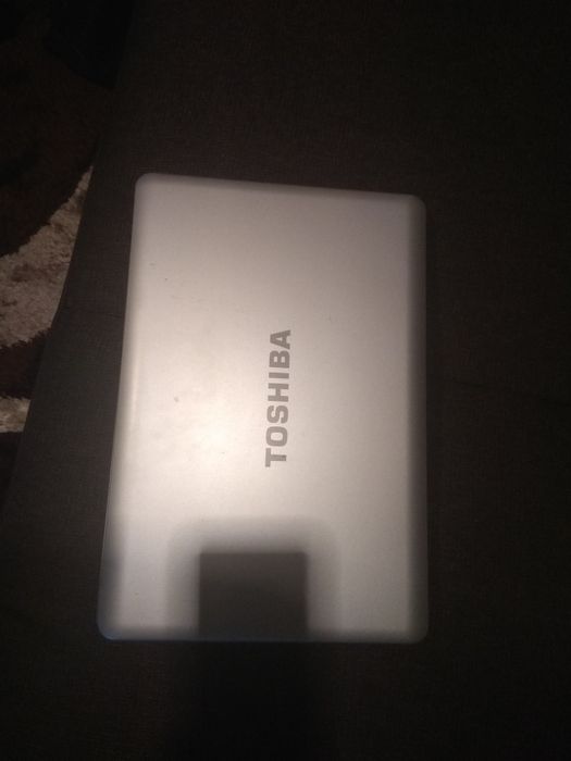 Лаптоп Toshiba satellite