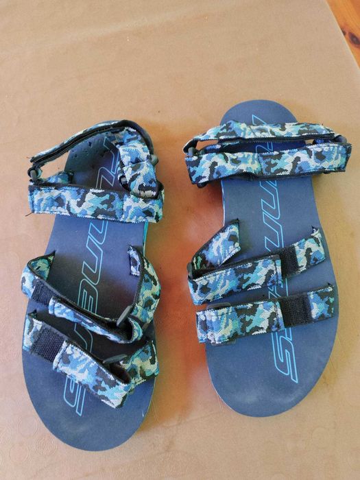 Летни сандали Runners