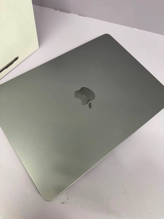 Название: MacBook Air m2 2022 /#СР32167