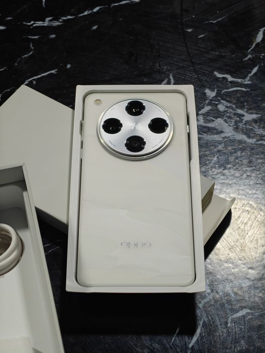 Oppo X8 pro 16/512 gb