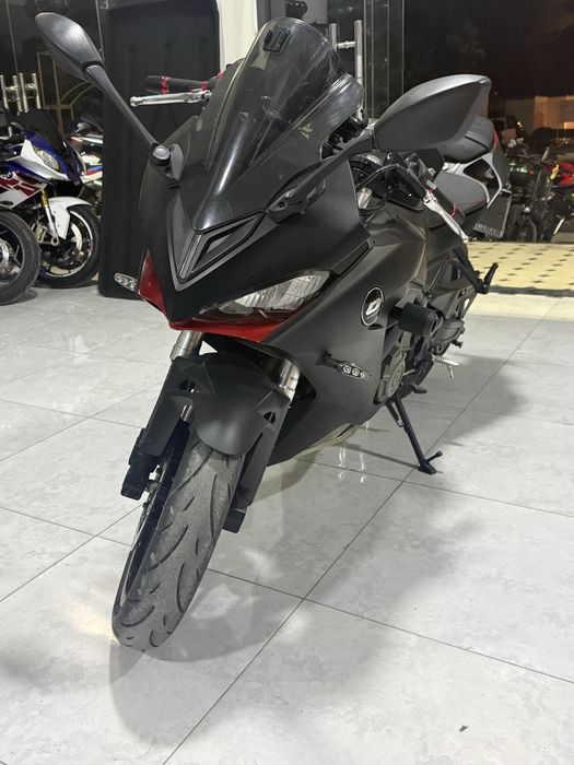 Moto Qjmoto 400 kub