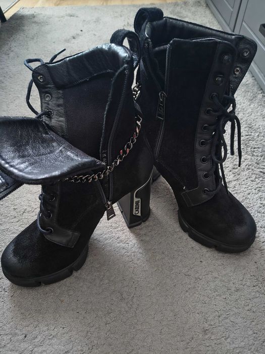 Botine cu șiret și fermoar Carinii