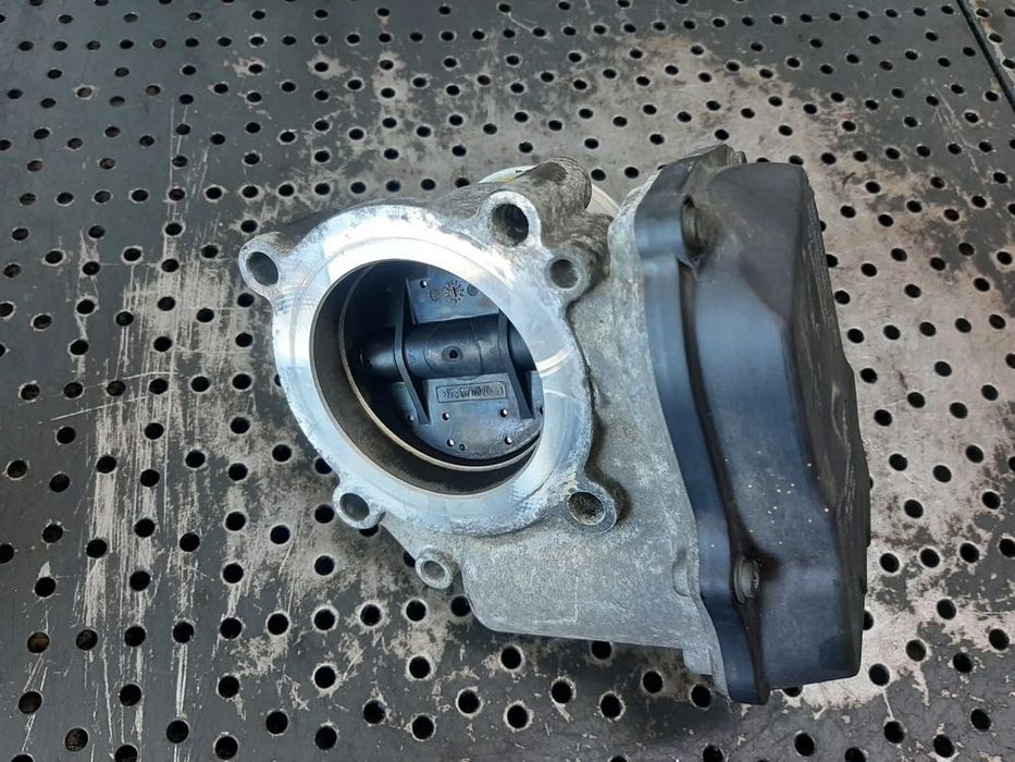 clapeta acceleratie 2.0tfsi  skoda octavia 2 audi a4 b7  06f133062g