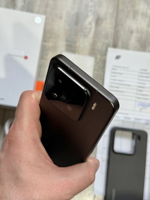 Xiaomi 15 256 GB 12+12 GB Ram  98 % Battery Health Като Нов Гаранционе