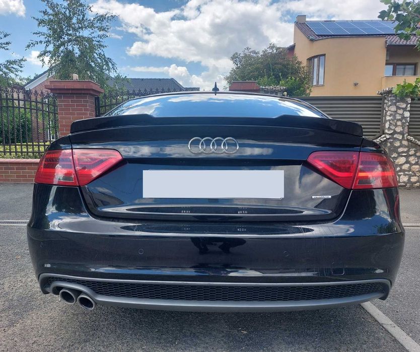 Eleron Audi A5 Sportback 8T M4 Style - Negru Lucios