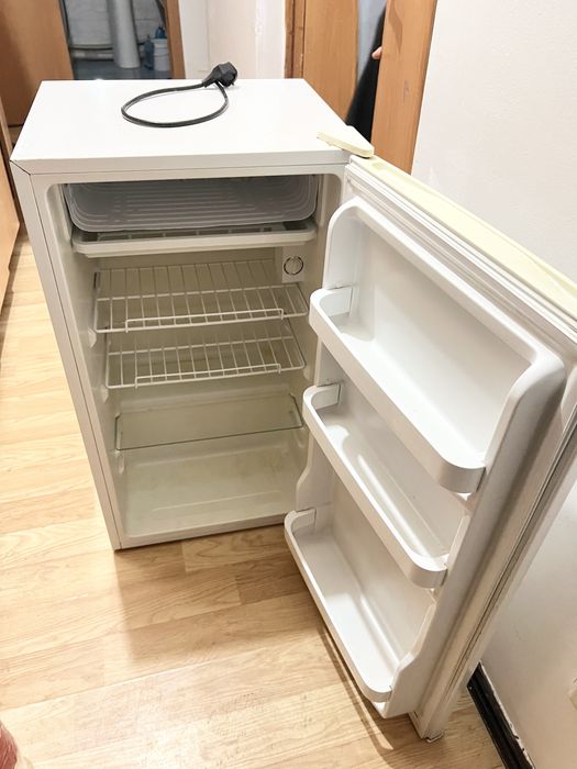 Продам Холодильник Мини Бар