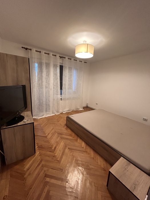 Inchiriez Apartament 1 Mai