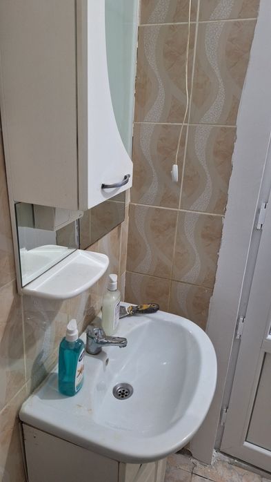 Închiriez  garsoniera  pe termen lung