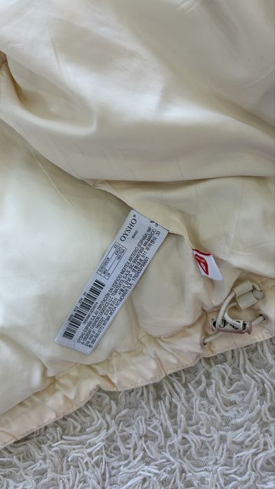 Куртка бежевая ойшо