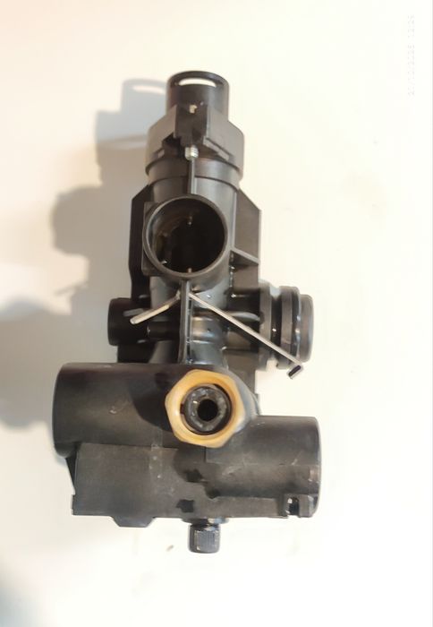 Grup hidraulic vana 3 cai Ariston Genia Maxi B60