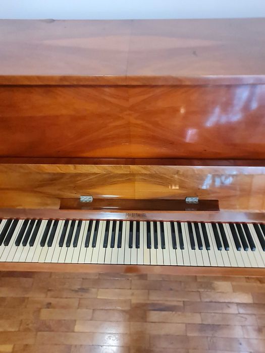 Пиано RIGA. гр. София