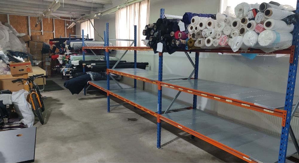 Rafturi metalice 819