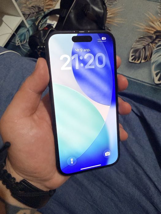 Продам iphone 15 128gb