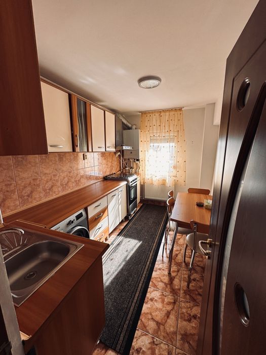 Apartament decomandat de inchiriat