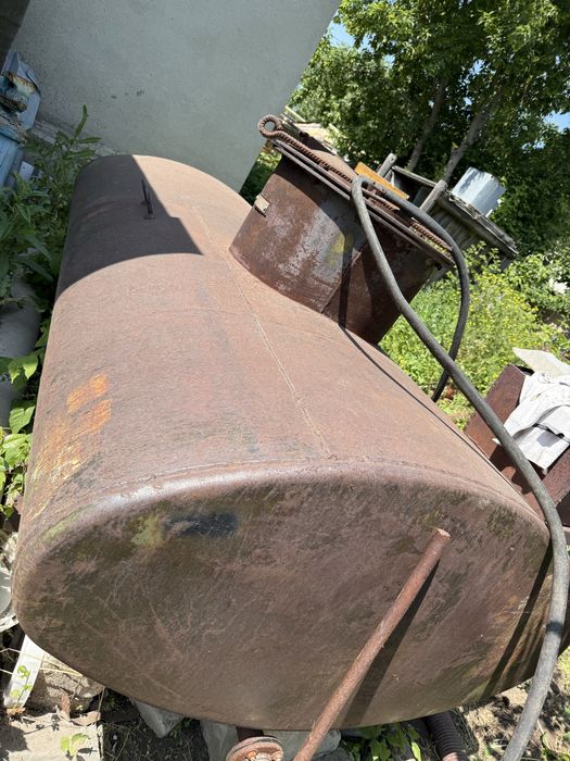 Продам металлический чан