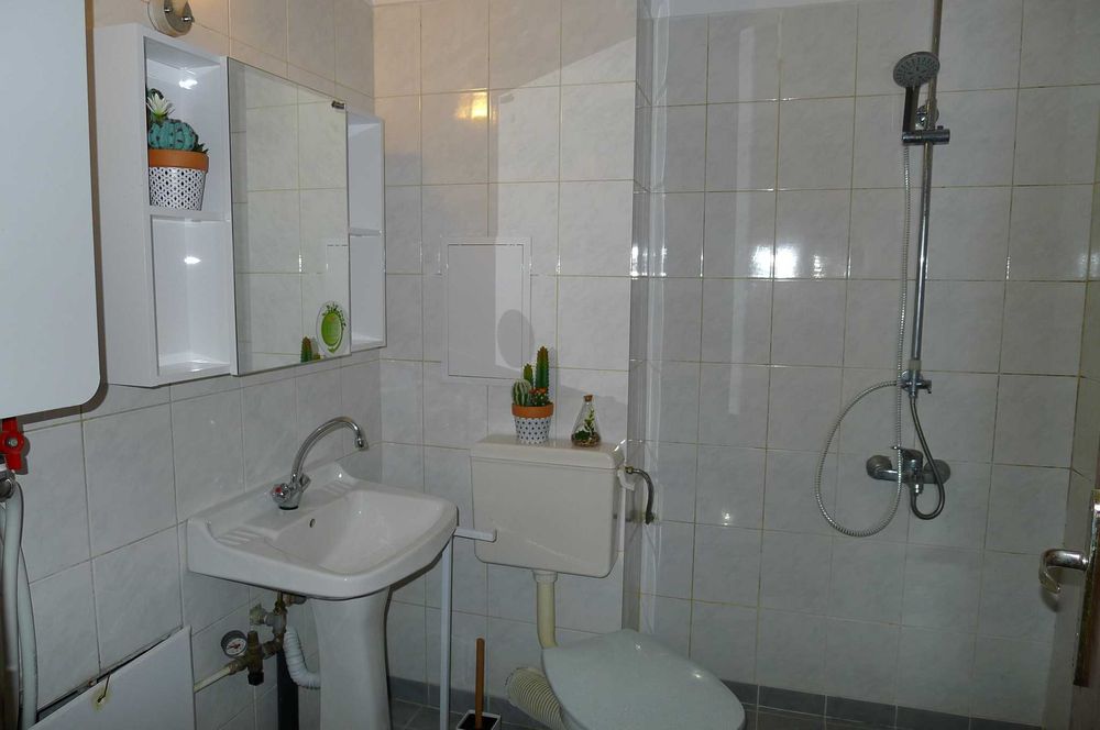 Дава се под наем Тристаен апартамент в София, Лозенец - 96 кв.м за 800 € - Снимка #8