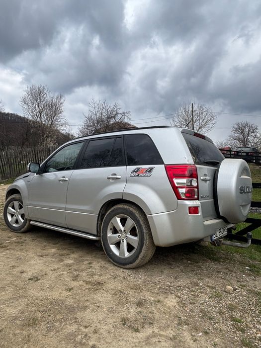Suzuki Grand Vitara 2010 4x4-stare buna-preț mic