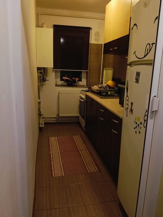 Vand apartament,semidecomandat 2 camere