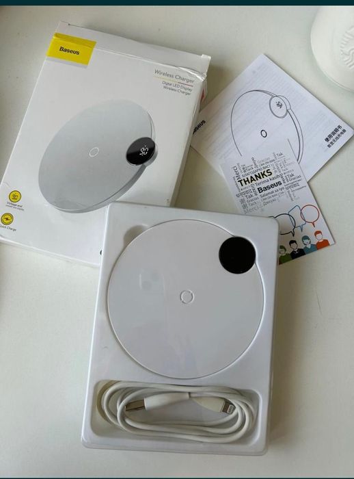 Incarcator wireless Baseus.