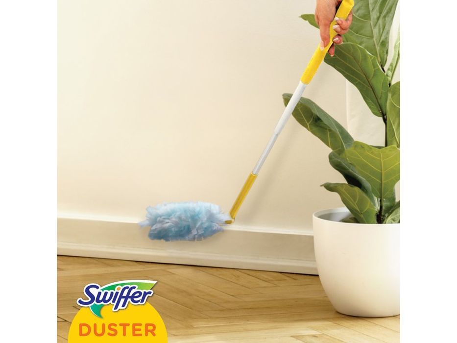Pamatuf sters praful Swiffer Duster XXL cu maner extensibil pana la 90 cm, cap flexibil rotativ in 4 directii, +2 rezerve