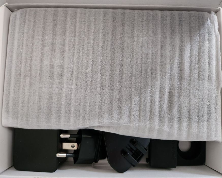 Безжично зарядно устройство Seneo 3  в 1