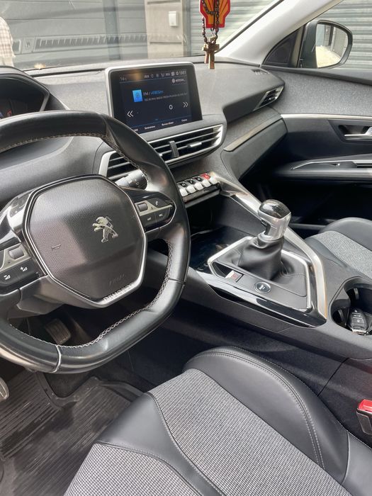 Peugeot 3008 1.2 PureTech Blue Lease Premium