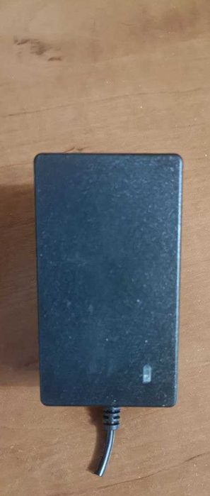 AC Adapter питания 12v 2.5 Ампера