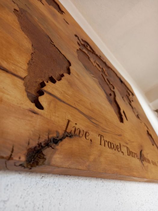 Дървено пано ,, Картата на света"