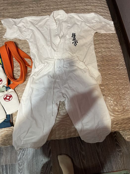 продам кимоно в отличном состоянии