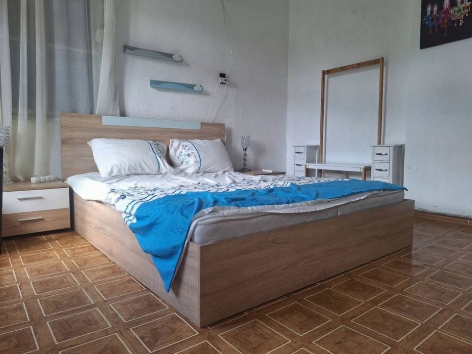 Дава се под наем Двустаен апартамент в Пловдив, Център - 60 кв.м за 306 € - Снимка #2