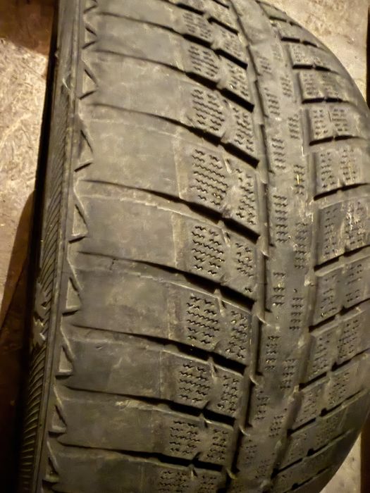 Зимняя резина  275/40/20 Linglong Green-Max