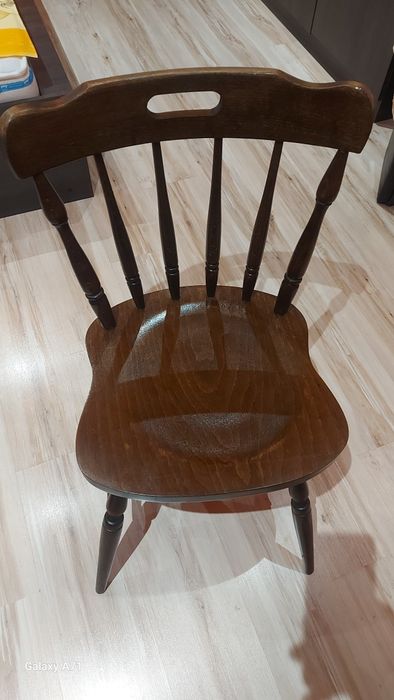 Трапезна разтегателна маса с три стола