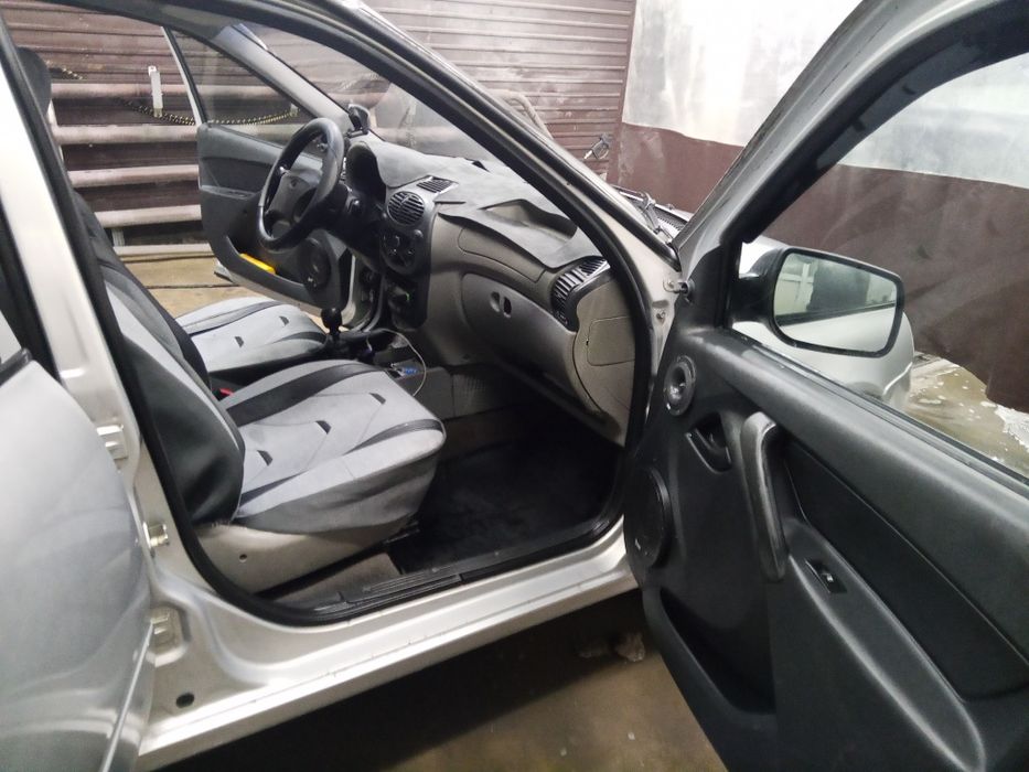 Продам Ваз калина 2011г