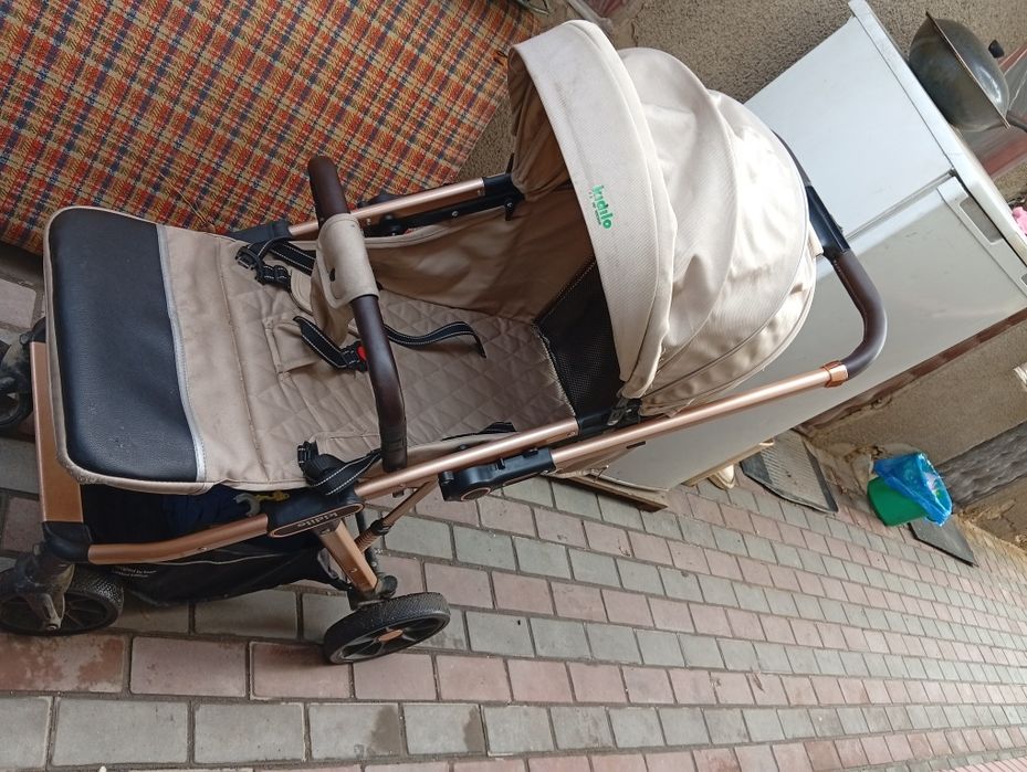 Коляска прогулочная