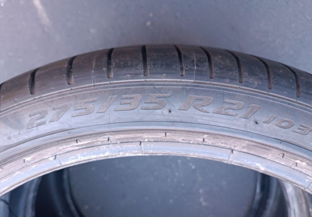 2бр. летни гуми 275/35/21 Pirelli дот 2022г