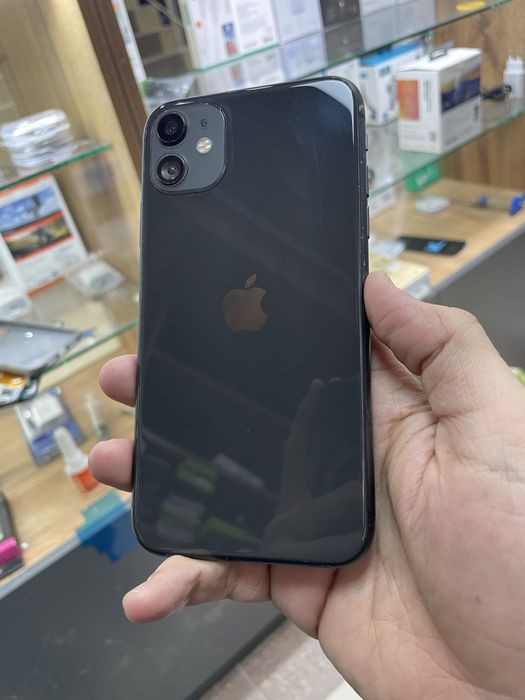Продаю iPhone 11 в хорошем состоянии