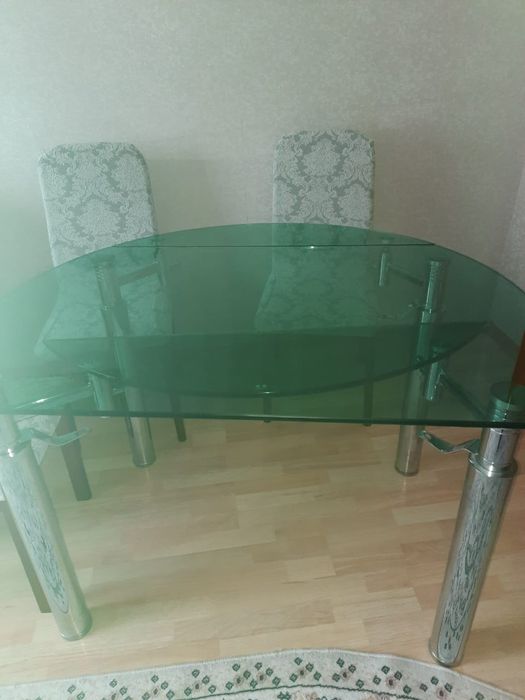 ПРОДАМ стеклянный СТОЛ, трансформер