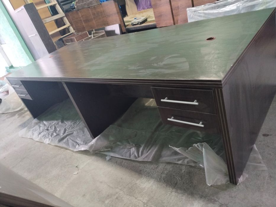 Столы компьютерные