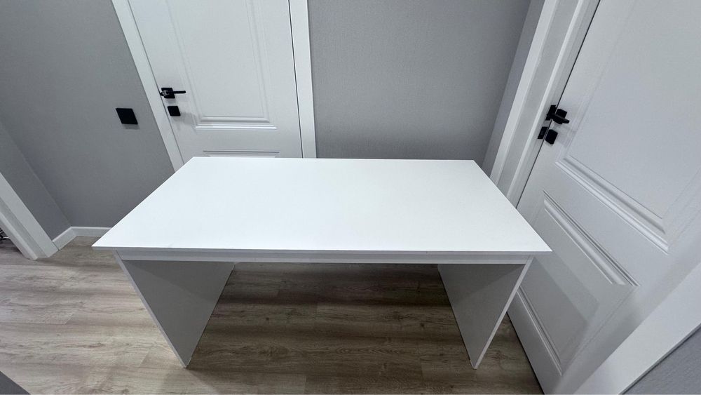 Стол мен Полка сатылады!