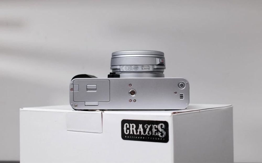 Фотокамера Fujifilm X-E5 gray edition