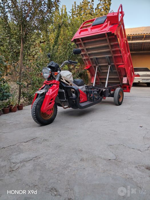 Motoroller Lochin R 6. Maorifi 320 lik injektr. Yangi holatda.