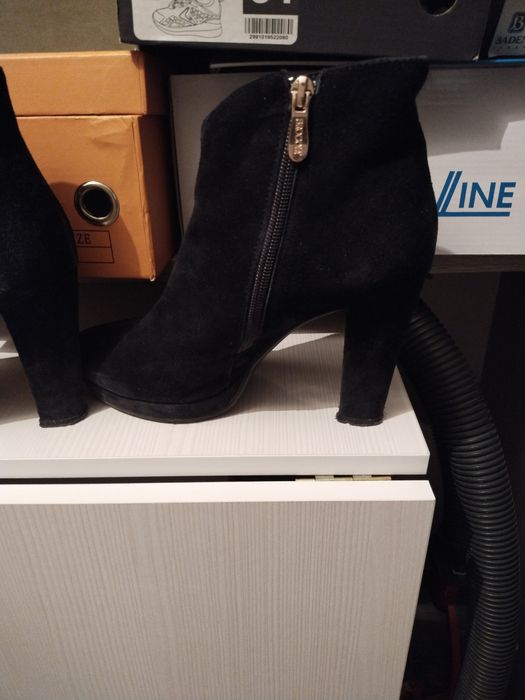 Срочно продам ботинки (демисезонные)