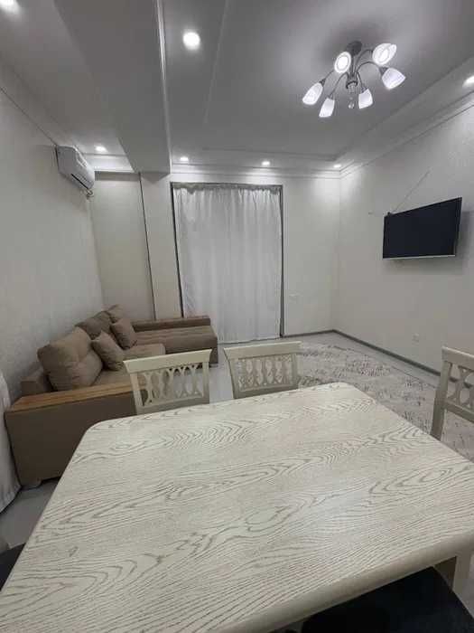 Хувайдо Беруний метро 2хона 2/7 Арендага Евро квартира 790*