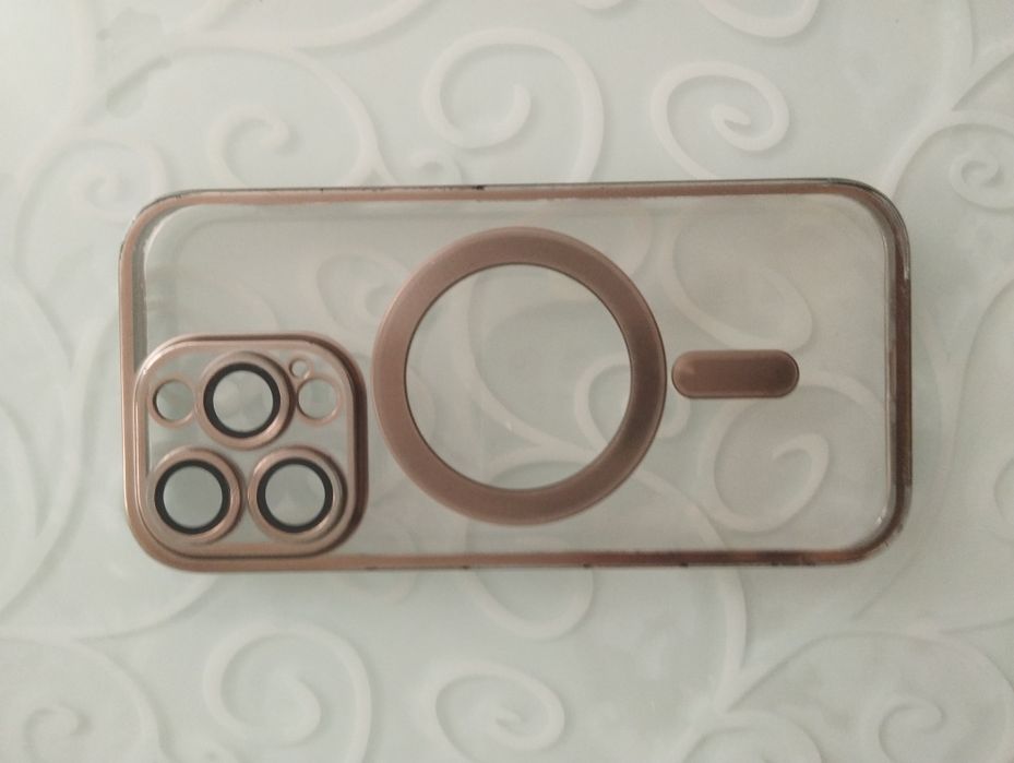 Чехол на IPhone 16 pro